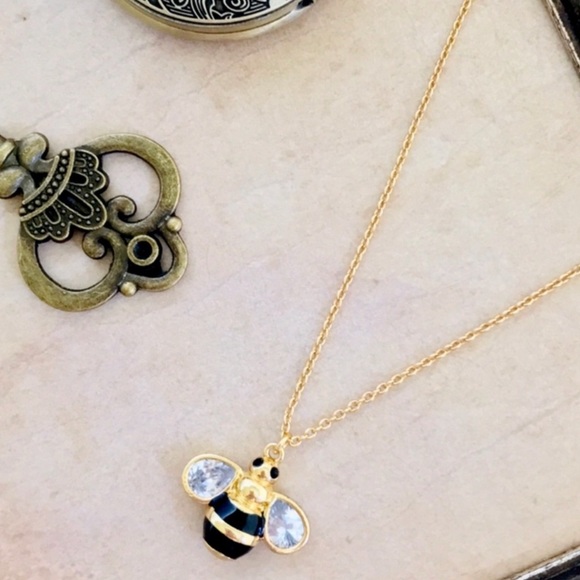 KATE SPADE • Queen Bee Necklace - Picture 4 of 4